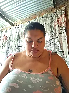 Juli Powl online show from 06/23/26, 01:20