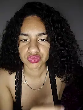 Snapshot of RizHoney chatting on 02/13/26, 12:01 RizHoney online show from 02/13/26, 12:01