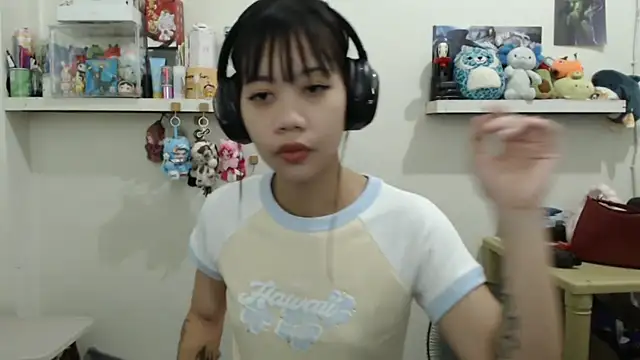 Snapshot of GloryKulikowski chatting on 03/03/26, 01:34 GloryKulikowski online show from 03/03/26, 01:34