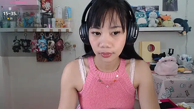 Snapshot of GloryKulikowski chatting on 03/18/26, 02:37 GloryKulikowski online show from 03/18/26, 02:37