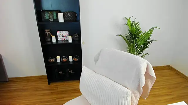 khloe starrr online show from 04/27/26, 04:49