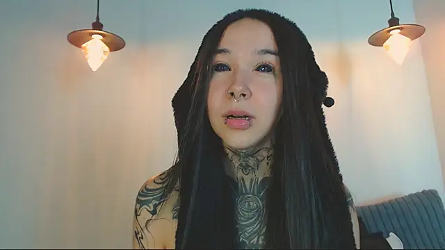 alien eyes09 online show from 04/28/26, 02:27