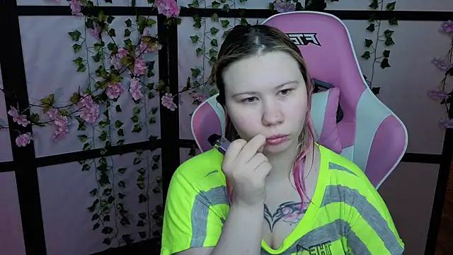 kitsune little online show from 05/11/26, 10:40