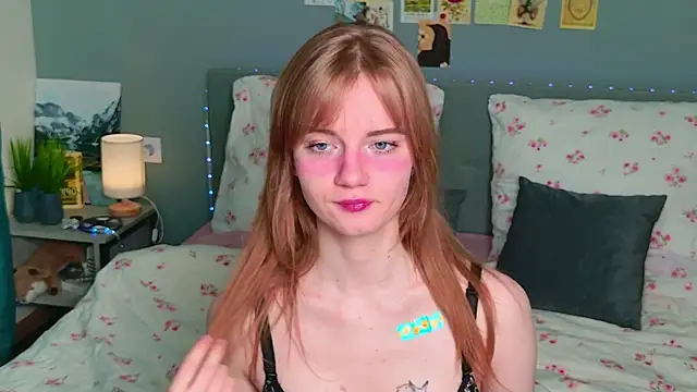 ElfieWhite online show from 06/06/26, 06:12