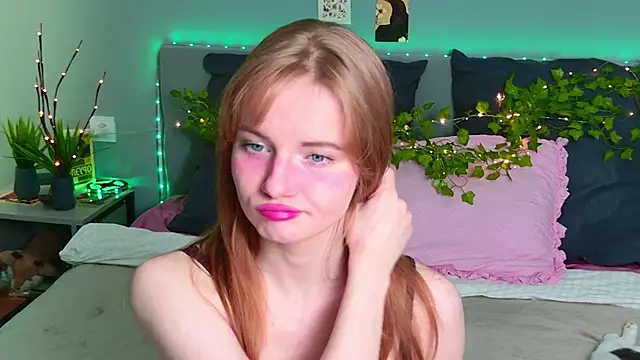 ElfieWhite online show from 06/27/26, 06:02