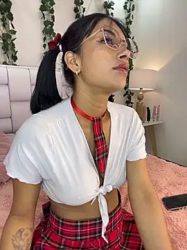 Snapshot of Rubi08_ chatting on 03/21/26, 03:44 Rubi08 online show from 03/21/26, 03:44