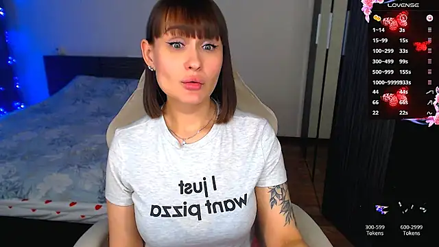 Snapshot of Mel_Lovell_ chatting on 02/13/26, 12:06 Mel Lovell online show from 02/13/26, 12:06