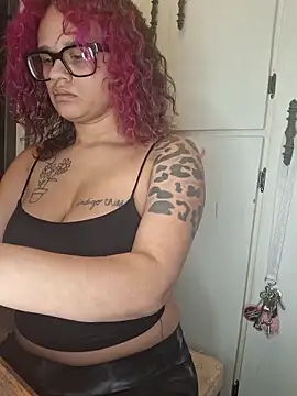 Snapshot of VelvetVixen_735 chatting on 03/02/26, 12:02 VelvetVixen 735 online show from 03/02/26, 12:02