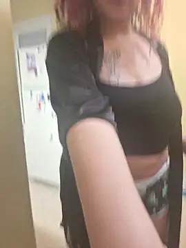 Snapshot of VelvetVixen_735 chatting on 03/14/26, 09:04 VelvetVixen 735 online show from 03/14/26, 09:04