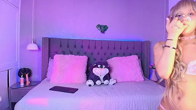 angelina honey  online show from 05/01/26, 03:44