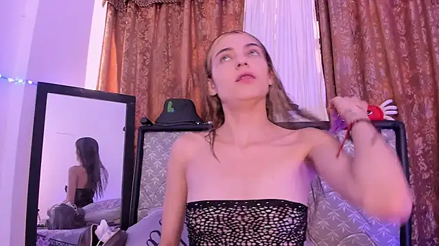 Sophie vega1 online show from 06/01/26, 06:53