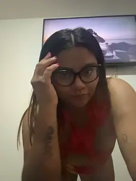 Snapshot of ludmila_x chatting on 07/03/26, 04:08 ludmila x online show from 07/03/26, 04:08