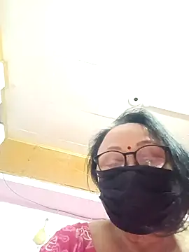 Snapshot of Hot-Mou11 chatting on 03/05/26, 01:07 Hot-Mou11 online show from 03/05/26, 01:07