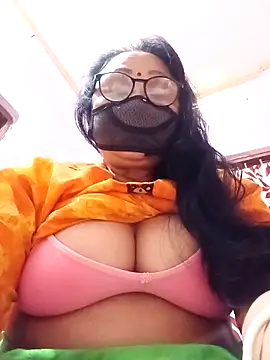 Snapshot of Hot-Mou11 chatting on 04/03/26, 08:34 Hot-Mou11 online show from 04/03/26, 08:34