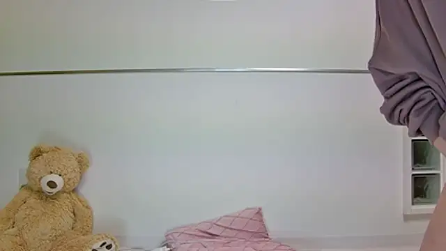 YUNA-66 online show from 04/11/26, 11:14