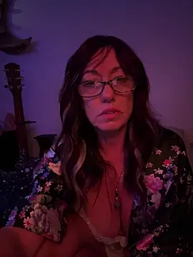 Snapshot of Trophy_Milf chatting on 02/13/26, 11:17 Trophy Milf online show from 02/13/26, 11:17