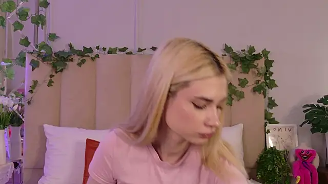 JadenLove  online show from 06/29/26, 06:08