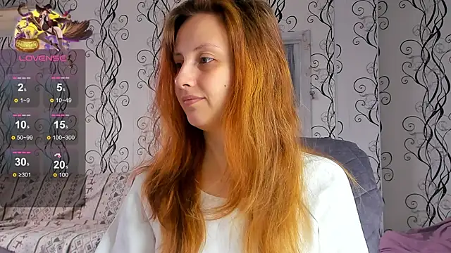 Snapshot of MadelinaJackson chatting on 04/19/26, 04:23 MadelinaJackson online show from 04/19/26, 04:23