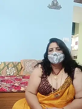 Snapshot of Kannadasexywifes chatting on 06/01/26, 06:04 Kannadasexywifes online show from 06/01/26, 06:04