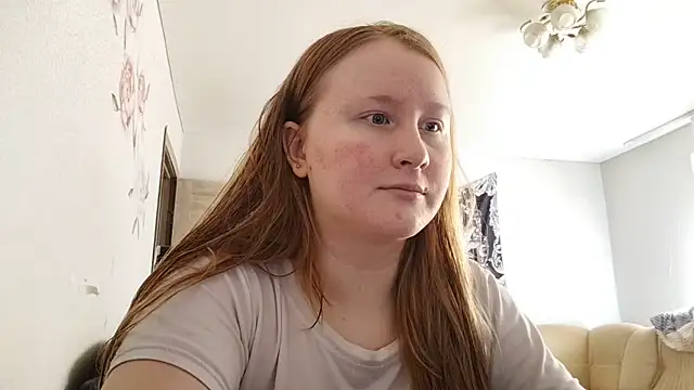 AnikaLipps online show from 06/06/26, 04:01