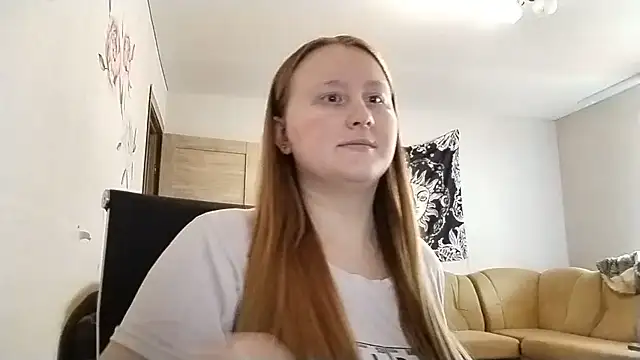 AnikaLipps online show from 06/09/26, 04:46