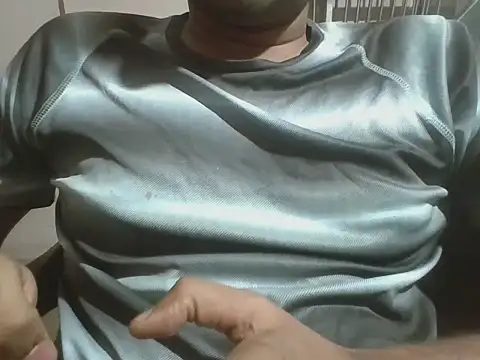 Snapshot of 0BANANABANANA0 chatting on 02/15/26, 04:36 0BANANABANANA0 online show from 02/15/26, 04:36