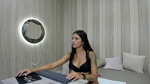Isabellaa Rosee online show from 05/03/26, 08:15