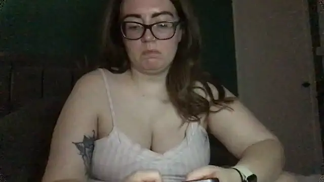 Snapshot of CurvyBx chatting on 03/10/26, 09:20 CurvyBx online show from 03/10/26, 09:20