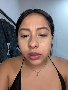 Snapshot of Emiily_joee_ chatting on 07/02/26, 03:34 Emiily joee online show from 07/02/26, 03:34