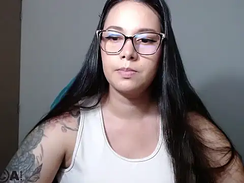 Snapshot of venus__24 chatting on 05/06/26, 04:41 venus 24 online show from 05/06/26, 04:41