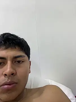 Snapshot of Miguel_960 chatting on 02/20/26, 08:09 Miguel 960 online show from 02/20/26, 08:09