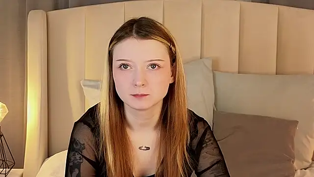 Snapshot of AlyssFrost chatting on 05/06/26, 02:51 AlyssFrost online show from 05/06/26, 02:51
