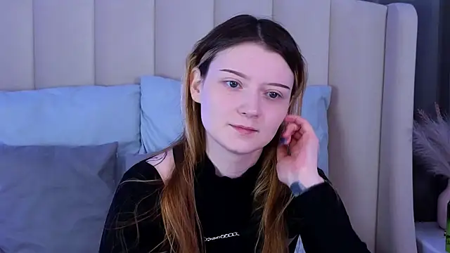 AlyssFrost online show from 07/29/26, 02:10