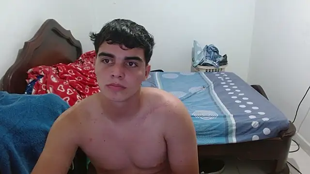 Snapshot of heiker__ chatting on 02/21/26, 05:52 heiker online show from 02/21/26, 05:52