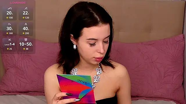 Snapshot of LanaLedger chatting on 06/14/26, 10:50 LanaLedger online show from 06/14/26, 10:50