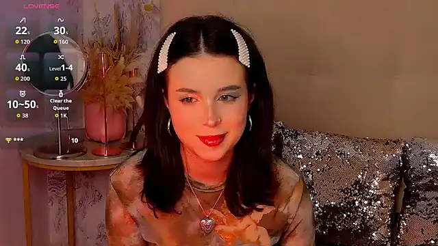 Snapshot of LanaLedger chatting on 07/28/26, 06:20 LanaLedger online show from 07/28/26, 06:20