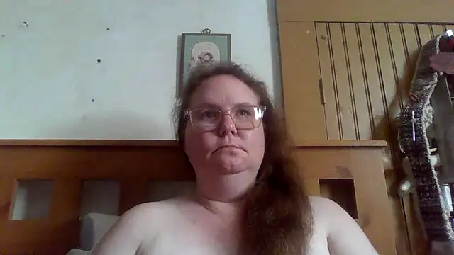 naughty queen1 online show from 04/25/26, 07:22