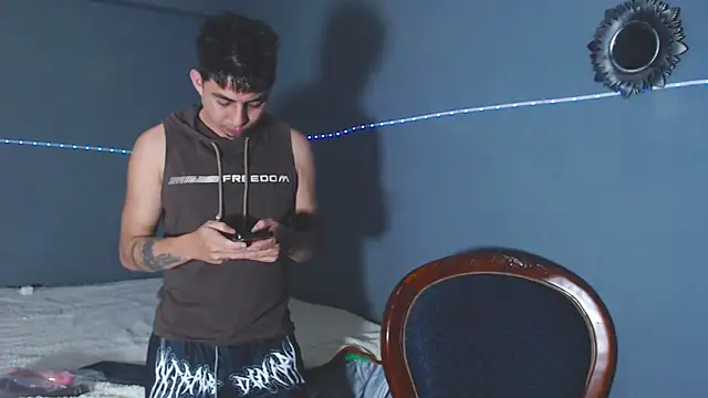 Snapshot of polloCol4U chatting on 02/27/26, 08:53 polloCol4U online show from 02/27/26, 08:53