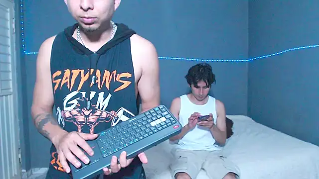 Snapshot of polloCol4U chatting on 03/02/26, 03:30 polloCol4U online show from 03/02/26, 03:30