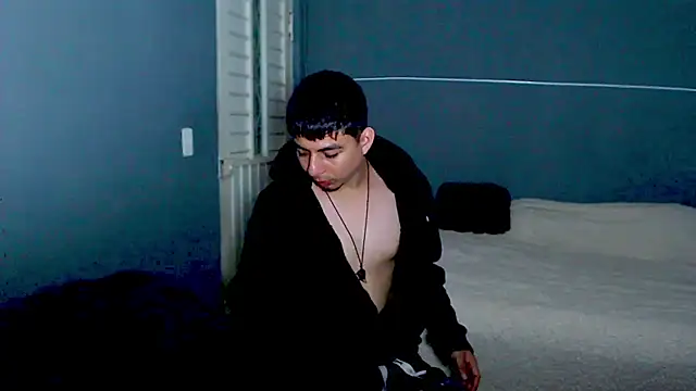 Snapshot of polloCol4U chatting on 03/05/26, 09:55 polloCol4U online show from 03/05/26, 09:55