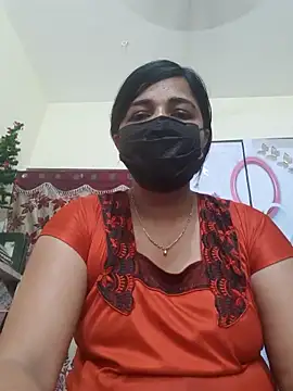 Snapshot of Tamil_Luckly_girl chatting on 04/08/26, 07:19 Tamil Luckly girl online show from 04/08/26, 07:19