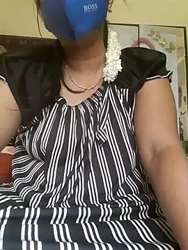 Tamil Luckly girl online show from 06/04/26, 09:15