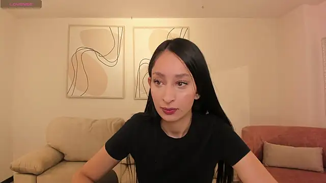 AmaraDivine online show from 07/17/26, 11:28