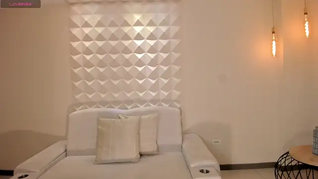 AmaraDivine online show from 07/24/26, 12:36