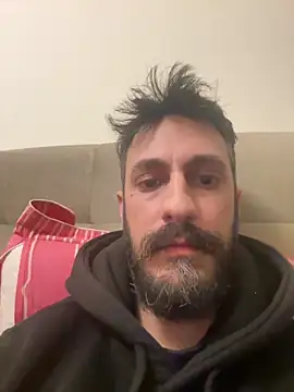 Snapshot of livegreek chatting on 03/17/26, 06:22 livegreek online show from 03/17/26, 06:22