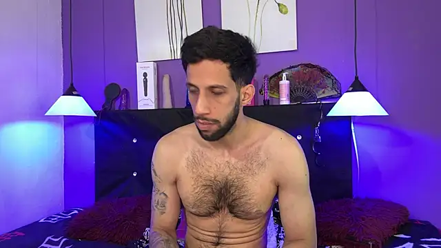 Snapshot of Karim_mansur chatting on 05/07/26, 12:43 Karim mansur online show from 05/07/26, 12:43