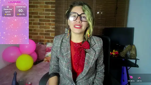 oriana thomson01 online show from 06/23/26, 01:25