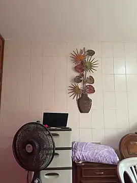 Valentinacouple online show from 06/26/26, 04:44