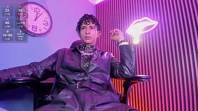 Snapshot of Maximoking26 chatting on 03/11/26, 01:33 Maximoking26 online show from 03/11/26, 01:33