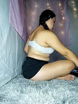Snapshot of kloe-Dubois chatting on 05/05/26, 02:58 kloe-Dubois online show from 05/05/26, 02:58